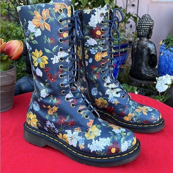 Dr. Martens Slate Gray Blue Floral Tall 14 Eye Lace Up Darcy Boots - Picture 4 of 11